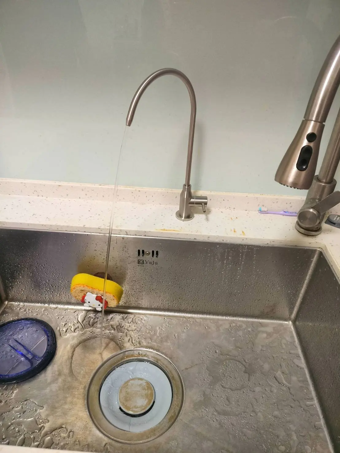 RO 淨水機獨立單出水飲水龍頭安裝實例