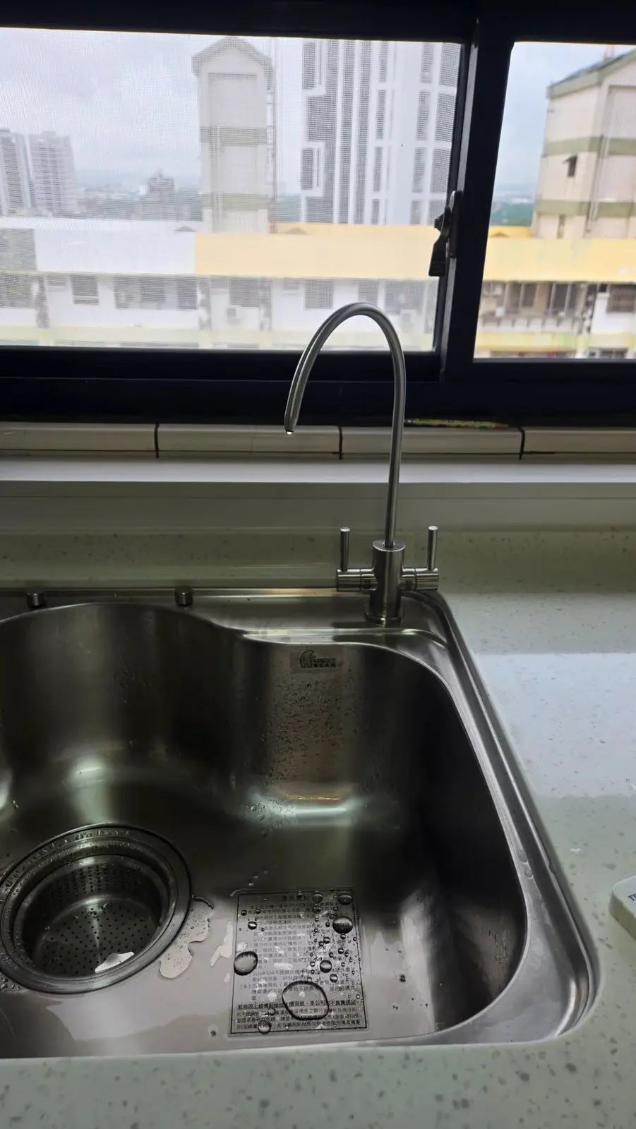 RO 淨水機雙出水飲水龍頭安裝實例